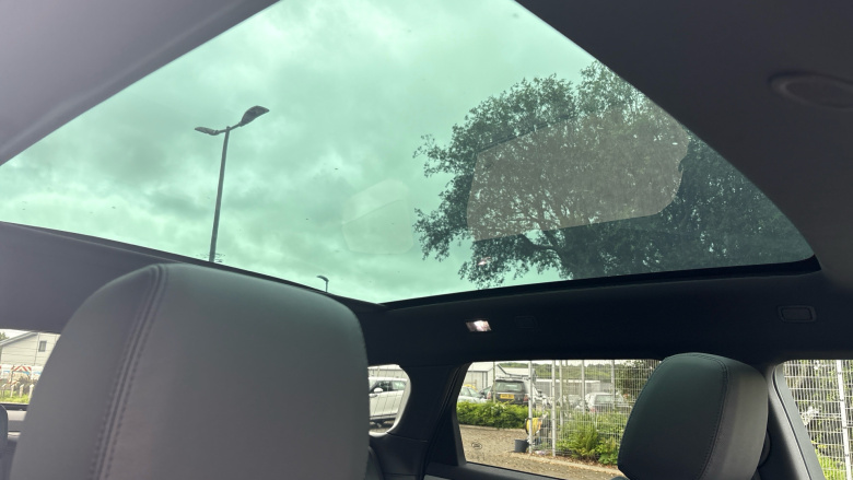 Land Rover Range Rover Evoque 1.5 P270e Edition 5dr Auto Hatchback